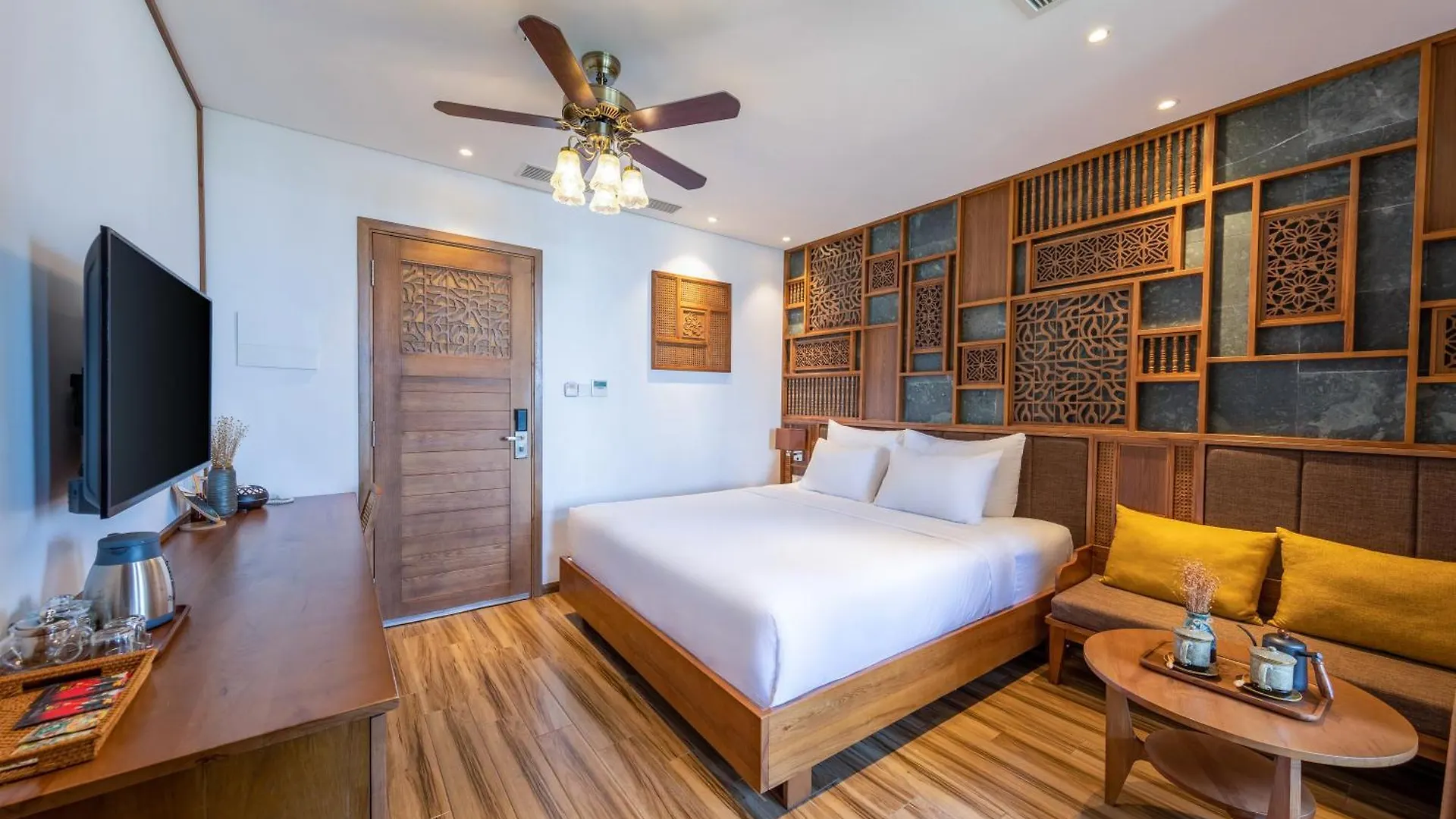 Bonny Boutique Hotel Da Nang 0*,